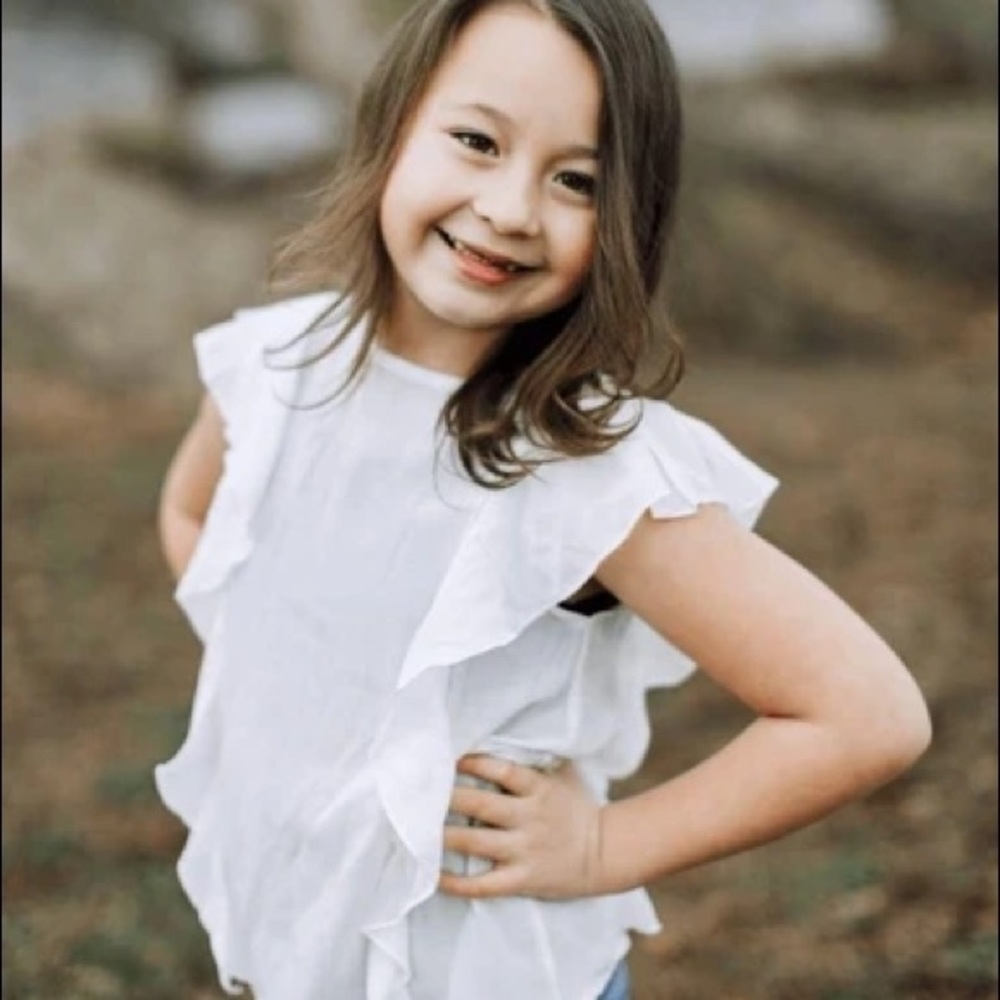 NWT Peyton Bre Wine Side Flutter Top